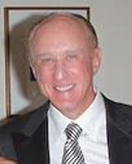 Kenneth Laub Headshot