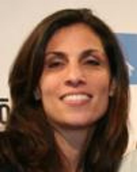 Darra Gordon Headshot