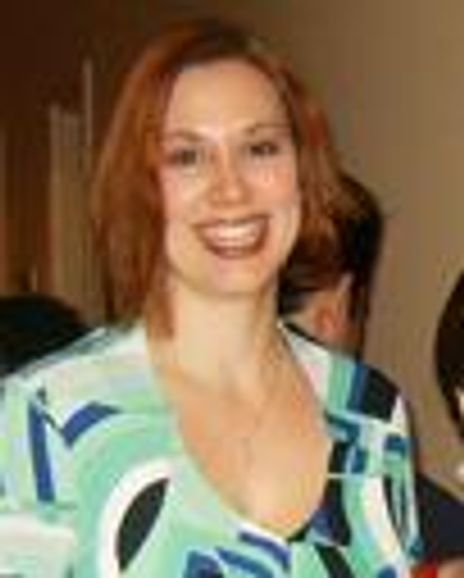 Elizabeth Dowling Headshot