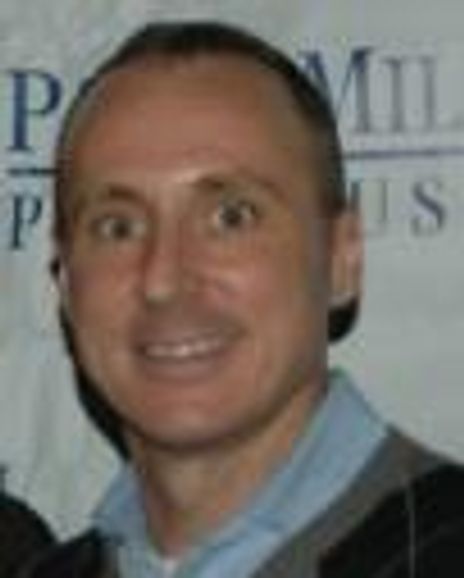 Larry Elardo Headshot