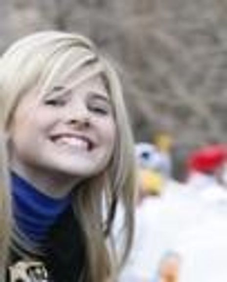 Ariel Moore Headshot