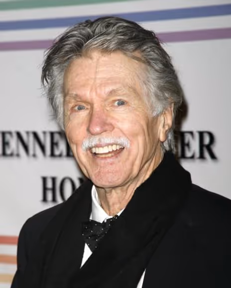 Tom Skerritt Headshot