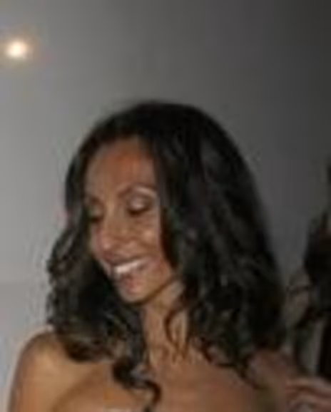 Vicky Karayiannis Headshot