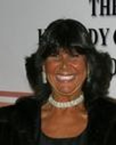 Robin Lippman Headshot