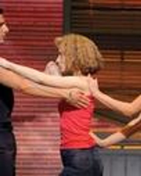 Leanne Rowe Headshot