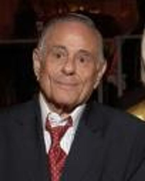 Maurice Kanbar Headshot