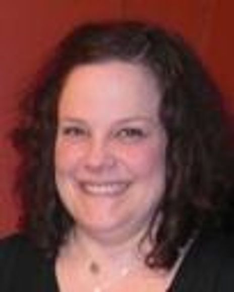 Emily Spivey Headshot