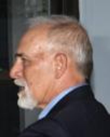 Ame Gunderesen Headshot