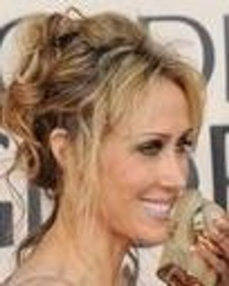 Tish Cyrus Headshot
