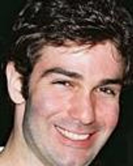 Gil Hagovsky Headshot