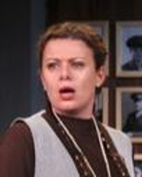 Kelly Ann Moore Headshot