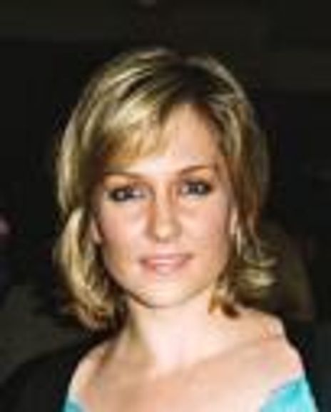 Amy Carlson Headshot