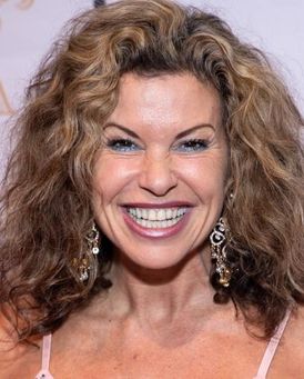 Rachelle Rak Headshot