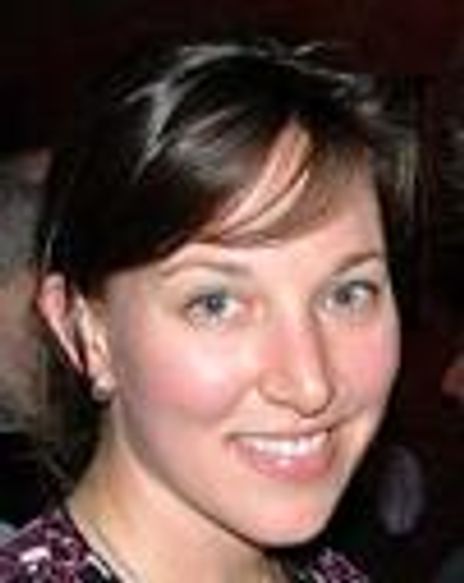 Sarah Gurfield Headshot