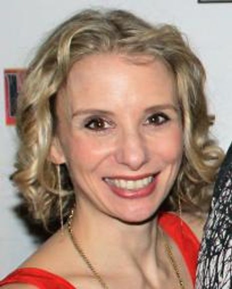 Sarah Saltzberg Headshot