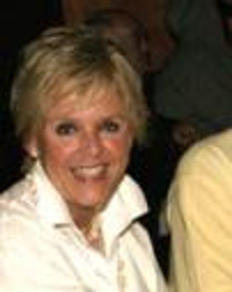 Cathy Bator Headshot