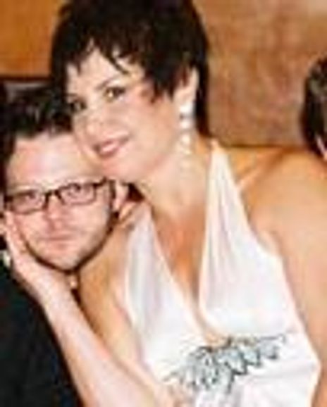 Elaine Caswell Headshot