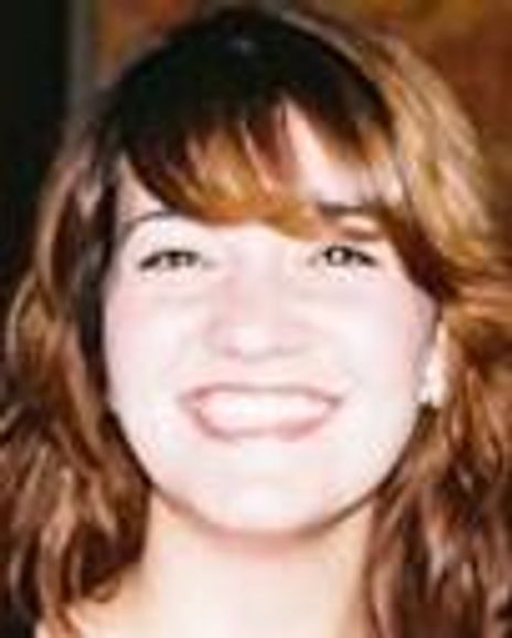 Amy Connolly Headshot