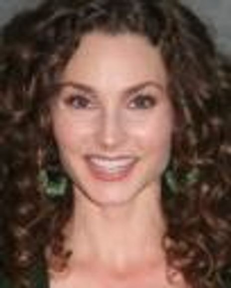 Alicia Minshew Headshot
