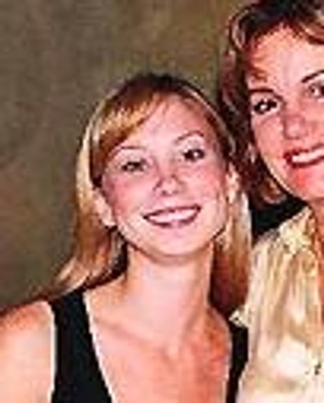 Carrie Specksgoor Headshot