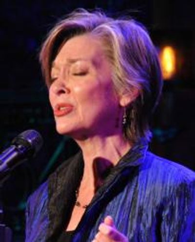 Donna Bullock Headshot