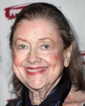 Elizabeth Wilson Headshot