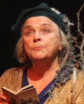 Elizabeth Swain Headshot