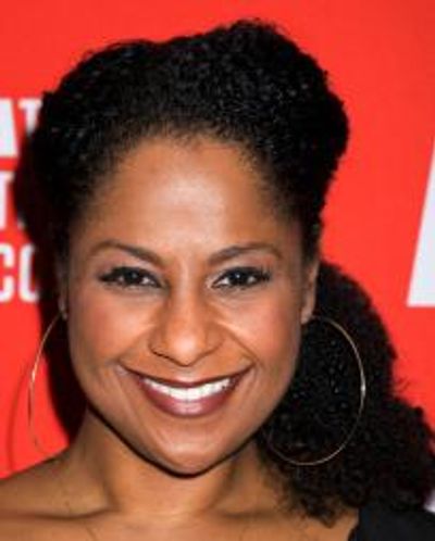 Nicole Lewis Headshot