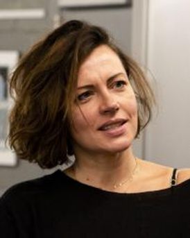 Dagmara Dominczyk Headshot