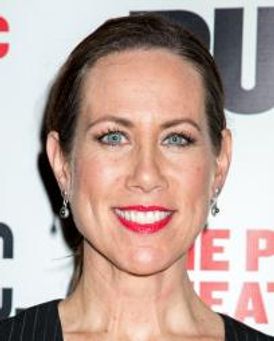 Miriam Shor Headshot