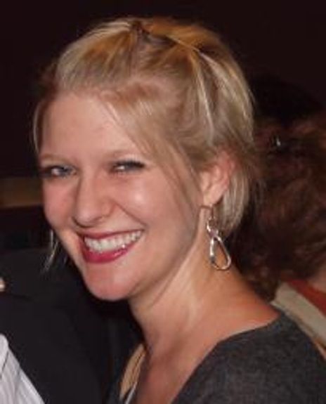 Jen Malenke Headshot