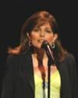 Michelle Nicastro Headshot