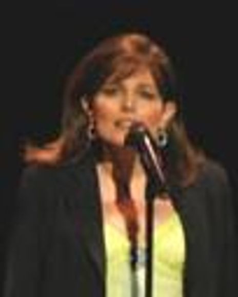 Michelle Nicastro Headshot