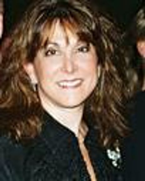 Stephanie McClelland Headshot