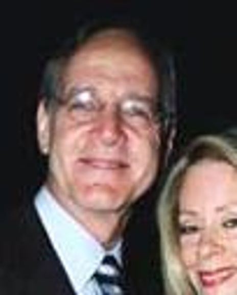 Louis Sanders Headshot