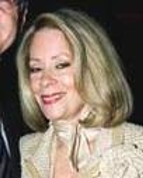 Ali Sanders Headshot