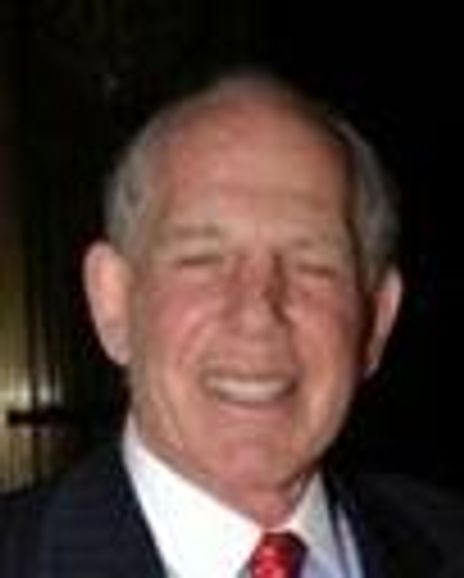 Mickey Straus Headshot