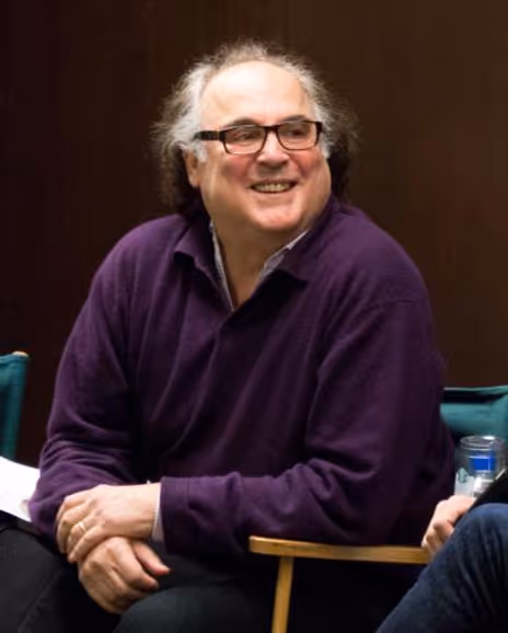 Christopher Hart Headshot