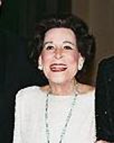 Carlisle Hart Headshot