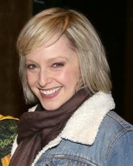 Nadine Isenegger Headshot