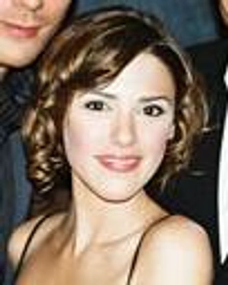 Elizabeth Hendrickson Headshot