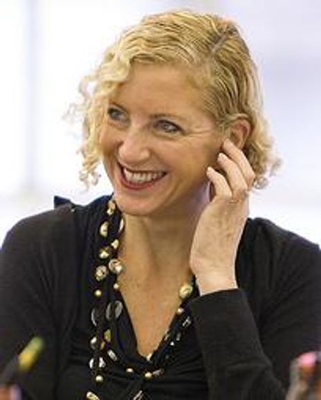 Joanna Murray-Smith Headshot