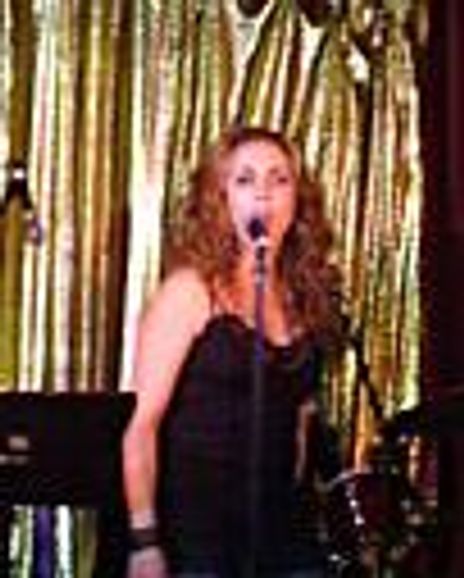 Allison Lee Headshot