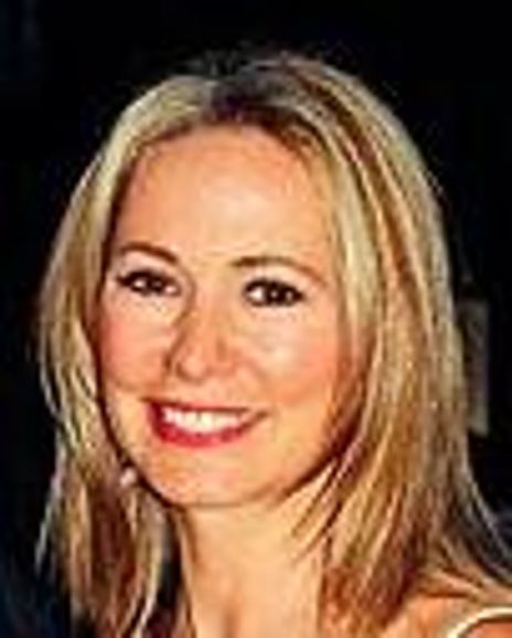 Donna Quinter Headshot