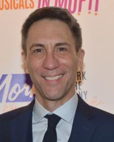 Robert Sella Headshot