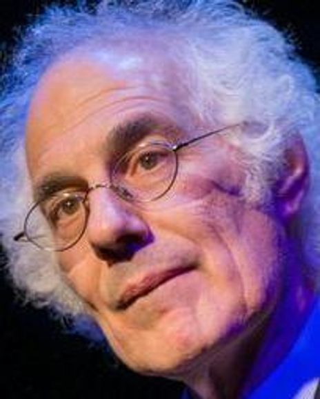 Stephen Wade Headshot