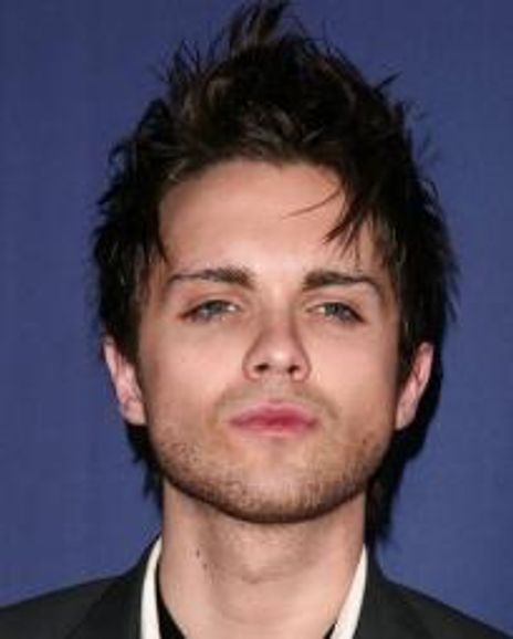 Thomas Dekker Headshot