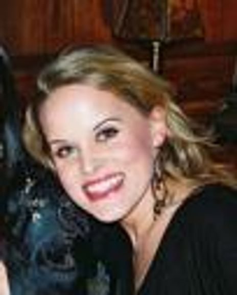 Eriu Stoddard Headshot