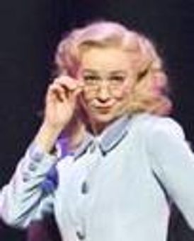 Helen Anker Headshot