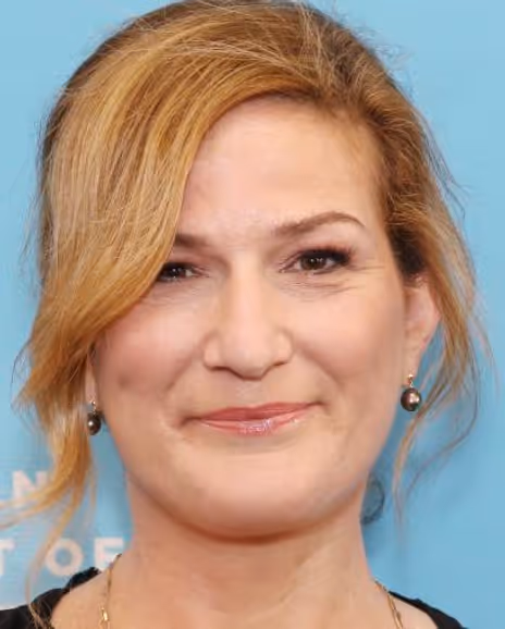 Ana Gasteyer Headshot